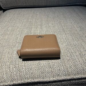 Coach Tan Key Card Holder Minimalist Design